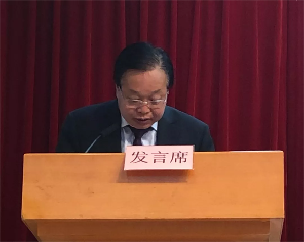 公司董事长秦旭昌作为十佳助残企业典型发言