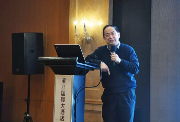 山东建筑大学教授、山东省燃气协会名誉理事长 田贯三