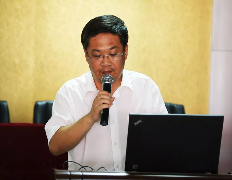 长清区金融工作办公室主任亓鲁讲话